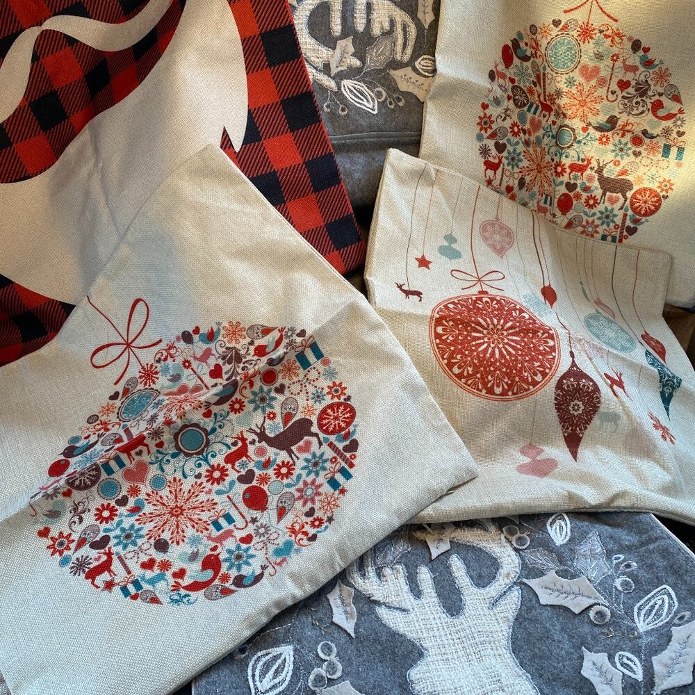 BUNDLE of 5 Holiday | Ridgefield Homes Deer Beaded Runner | 4 Pillow Covers